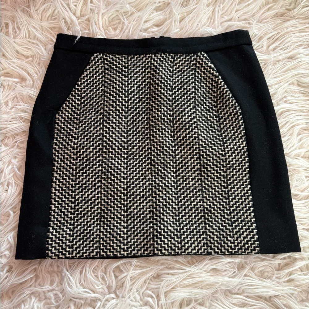 J.Crew Black Wool Tweed Mini Skirt Chevron Panel Contrast Size 2